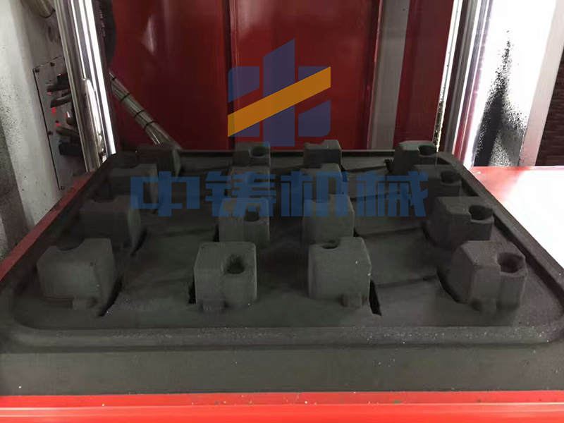 新型鑄造設備，鑄鐵造型機，注鋁造型機，全自動鑄造設備